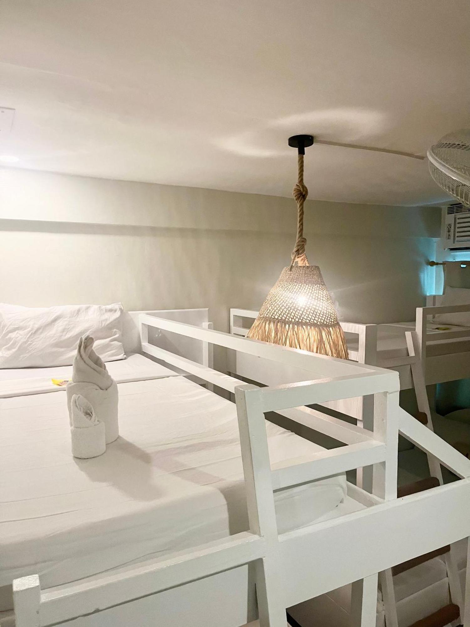 Caleo Boracay Island Station 3 * Manoc-Manoc