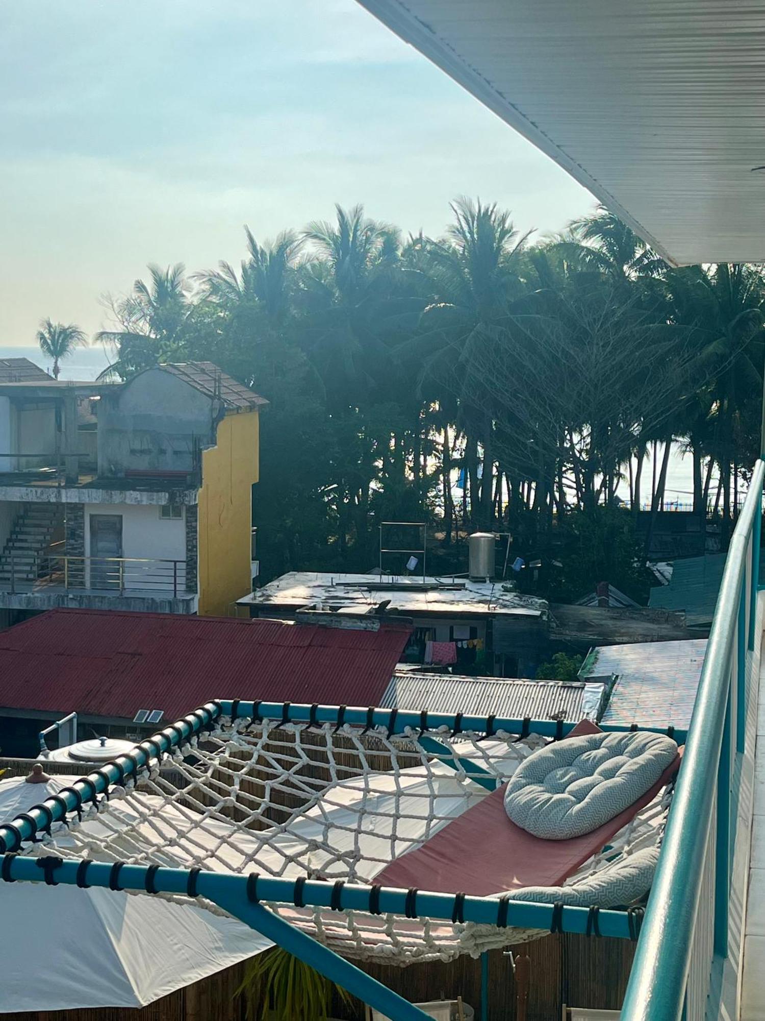 Aparthotel Caleo Boracay Island Station 3 *